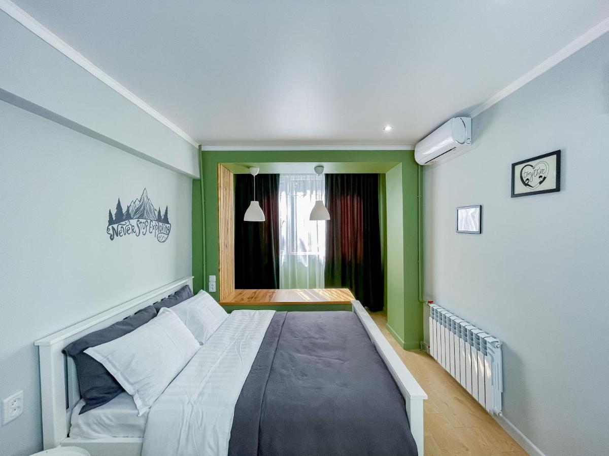 Evergreen Apart Almaty Bagian luar foto