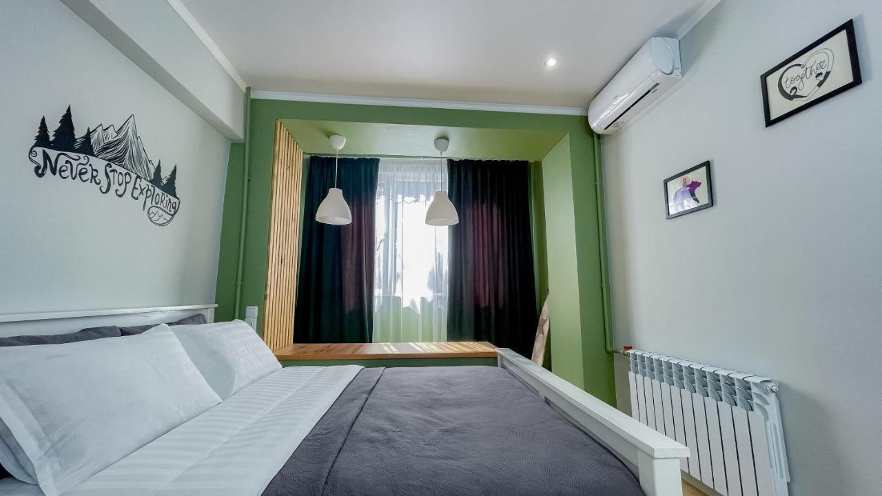 Evergreen Apart Almaty Bagian luar foto