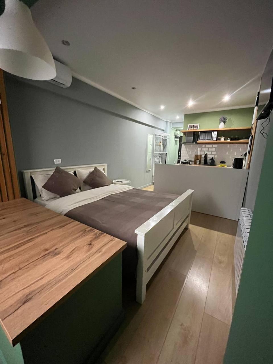 Evergreen Apart Almaty Bagian luar foto