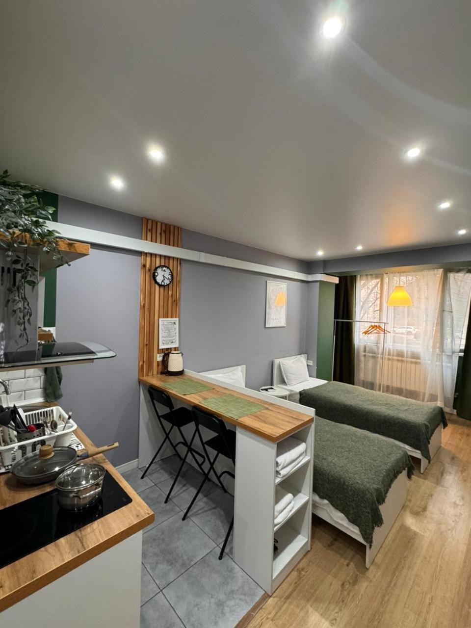Evergreen Apart Almaty Bagian luar foto